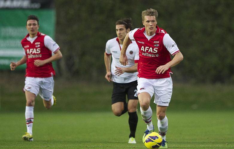 电竞竞猜-关于今晨荷甲焦点战，圣安东尼奥马刺远射贴柱，目标明确，更衣室氛围转暖的信息